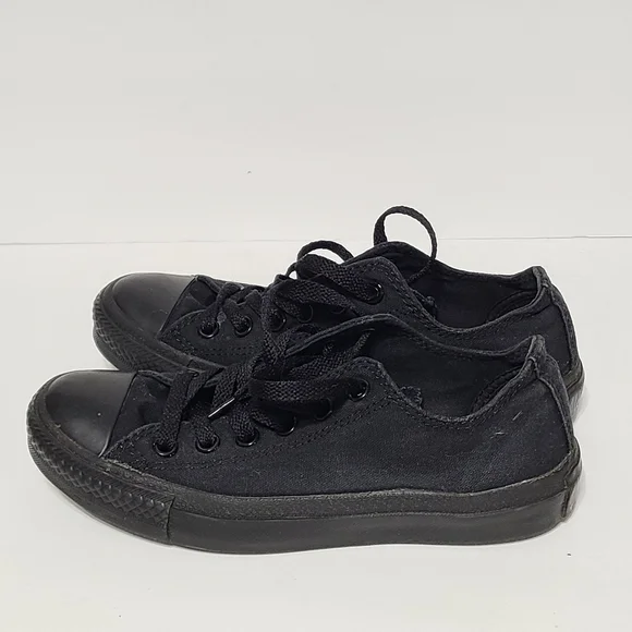 Converse | Shoes | B1 Converse Chuck Taylor All Star Mono Black